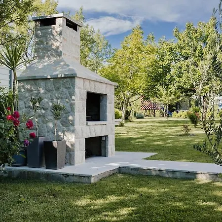 Tonka - Makarska Villa Imotski